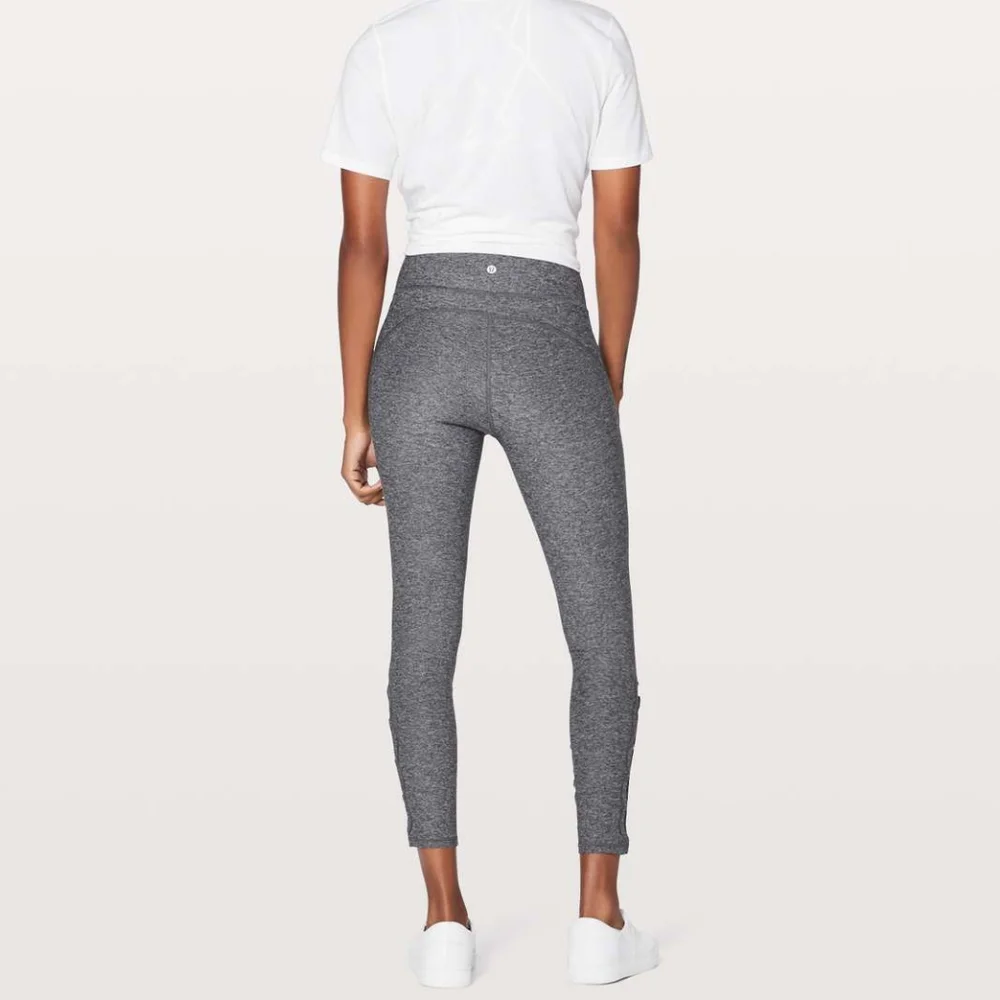 EUC 💎 Lululemon Tied To It 7/8 Tight 25